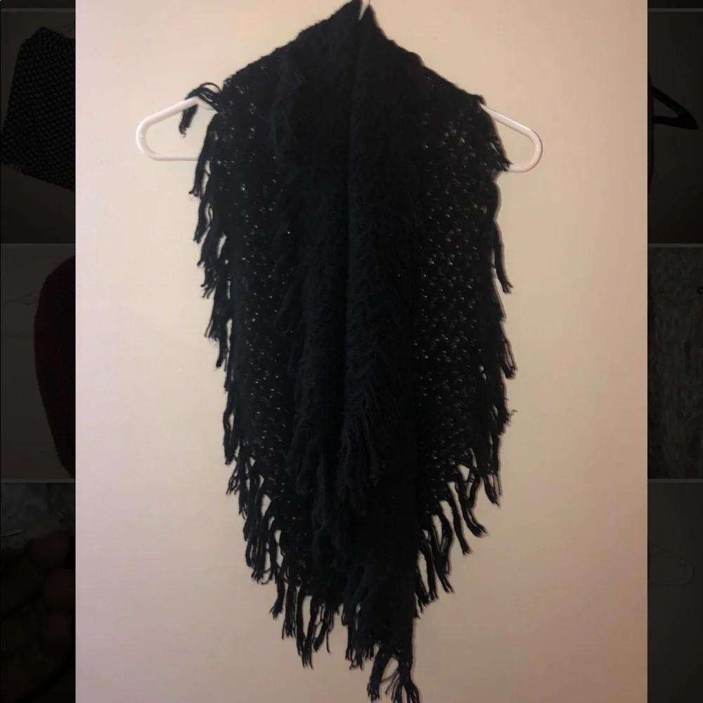 Black Scarf